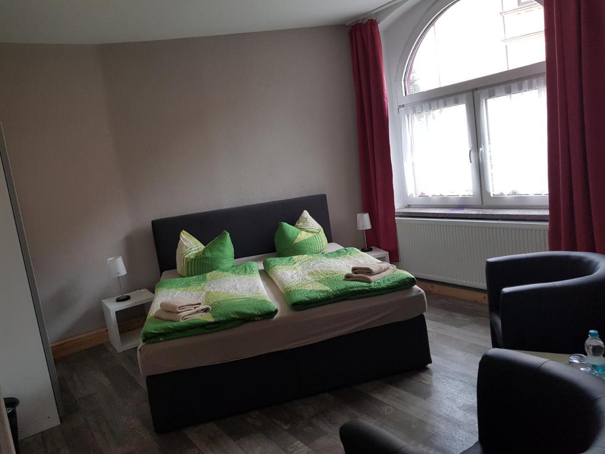 Bed And Breakfast Zeulenroda Extérieur photo