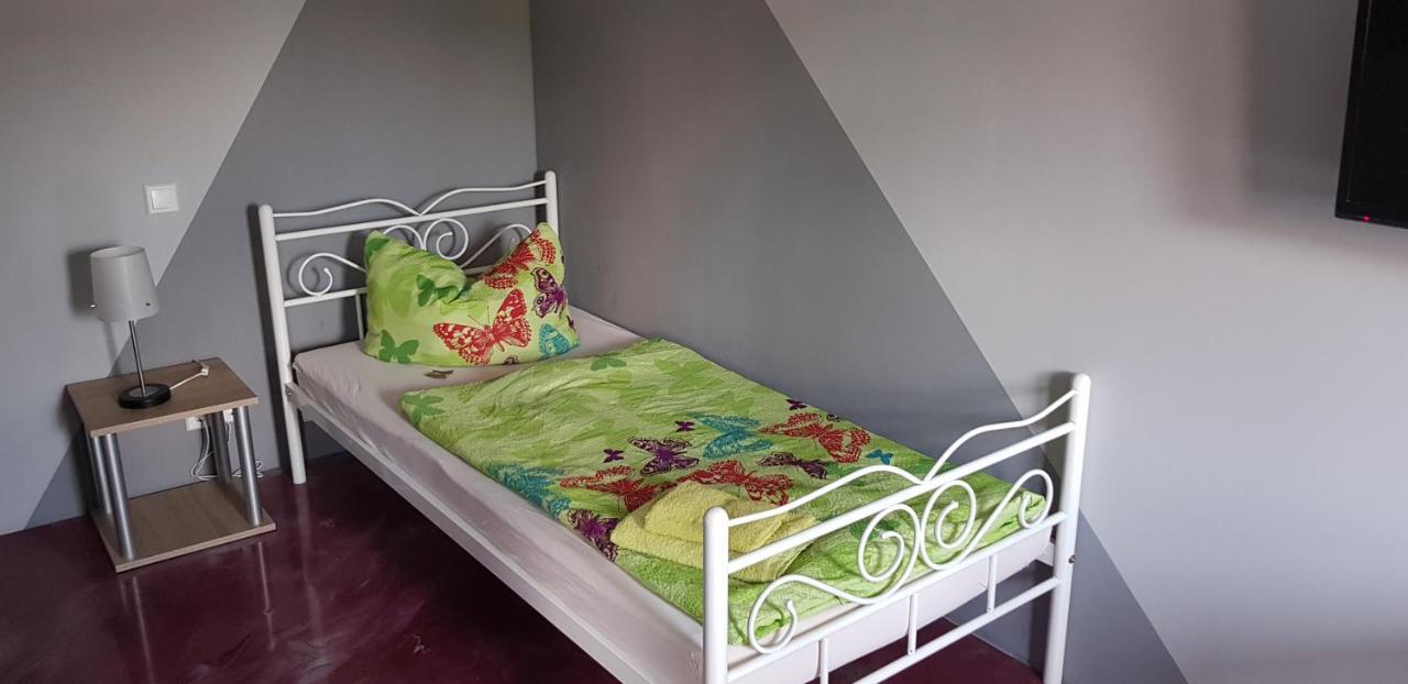 Bed And Breakfast Zeulenroda Extérieur photo